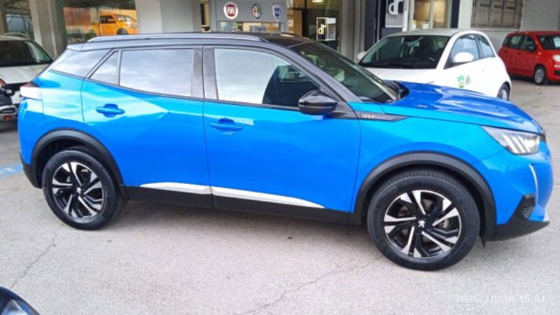 Peugeot 2008 BlueHDi 130 S&S EAT8 GT Pack del 2021 usata a San Giorgio a Liri