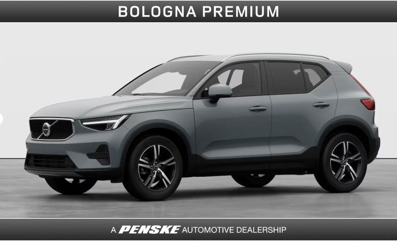 Volvo XC40 B3 automatico Core nuova a Casalecchio di Reno