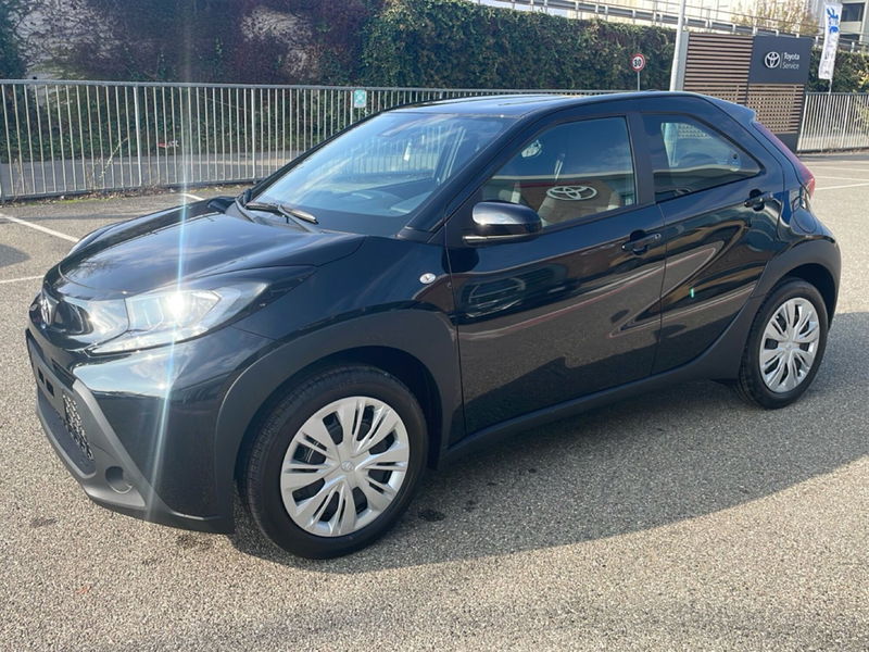 Toyota Aygo X 1.0 VVT-i 72 CV 5p. Undercover S-CVT nuova a Piacenza