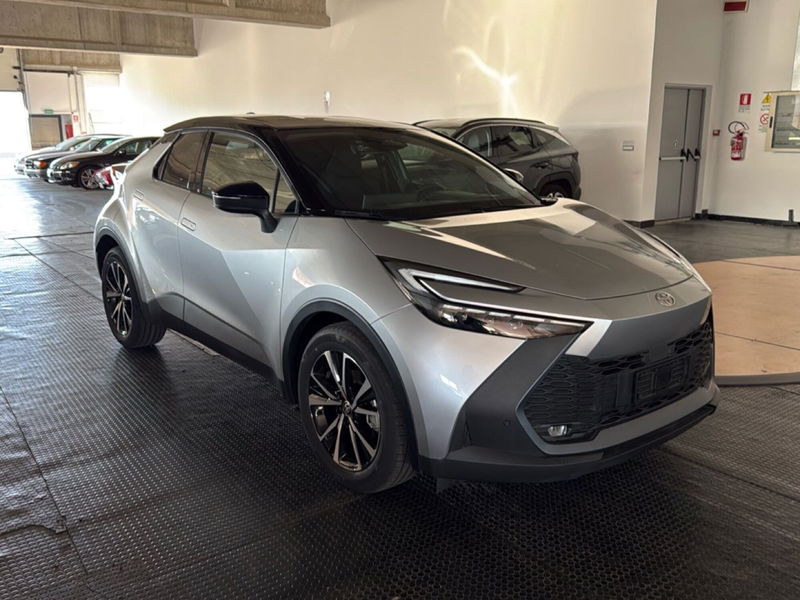 Toyota Toyota C-HR 1.8 hv Trend fwd e-cvt nuova a Siderno