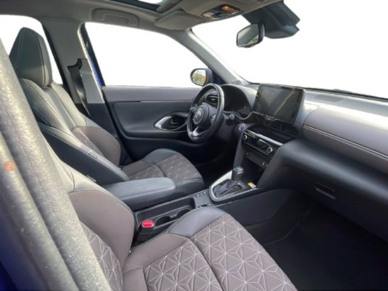 Toyota Yaris Cross 1.5 Hybrid 5p. E-CVT Lounge del 2021 usata a Albano Vercellese