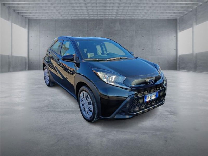 Toyota Aygo X 1.0 VVT-i 72 CV 5 porte Limited Air nuova a Bari