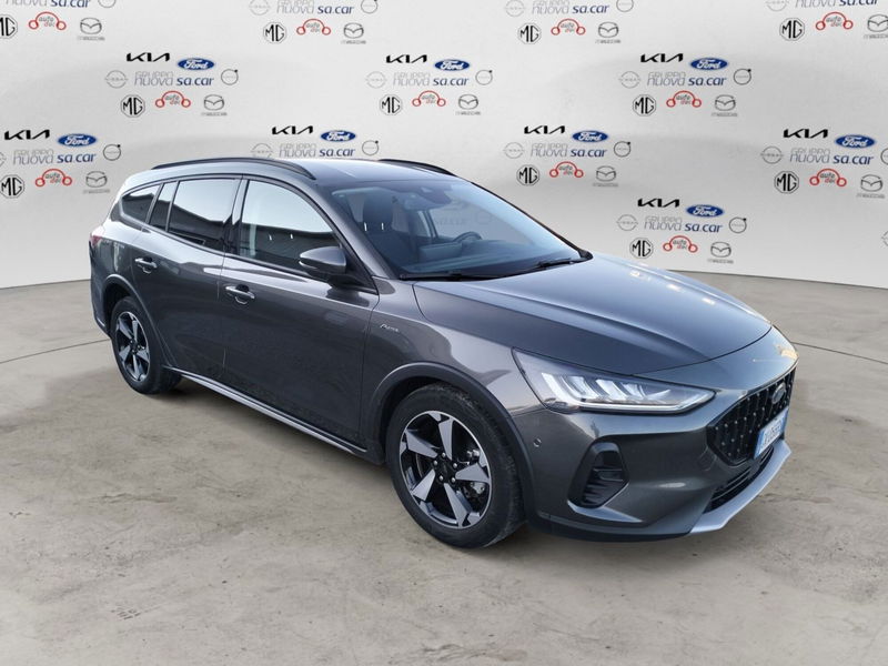 Ford Focus Station Wagon 1.0 EcoBoost Hybrid 125 CV SW Active del 2022 usata a Novara