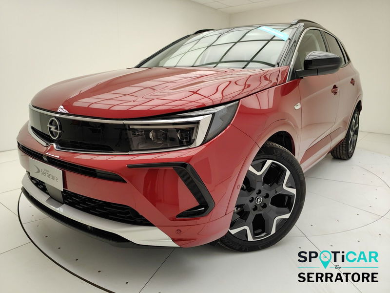 Opel Grandland 1.2 hybrid Ultimate s&s 136cv dct6 nuova a Erba