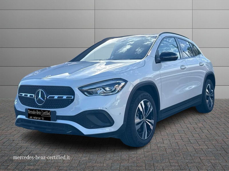 Mercedes-Benz GLA SUV 180 d Automatic Sport Plus del 2022 usata a Foggia