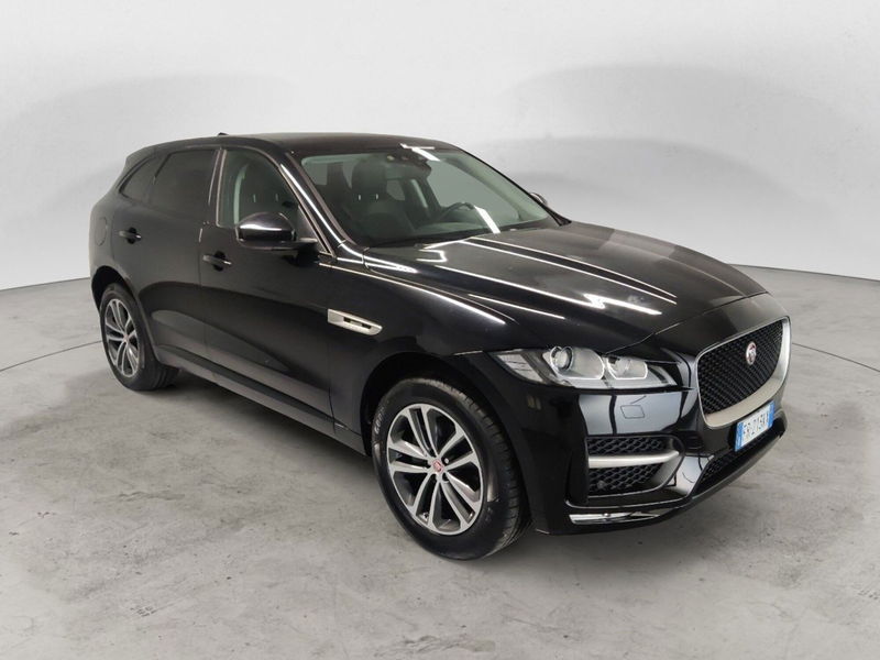Jaguar F-Pace 2.0 D 180 CV AWD R-Sport del 2018 usata a Arezzo