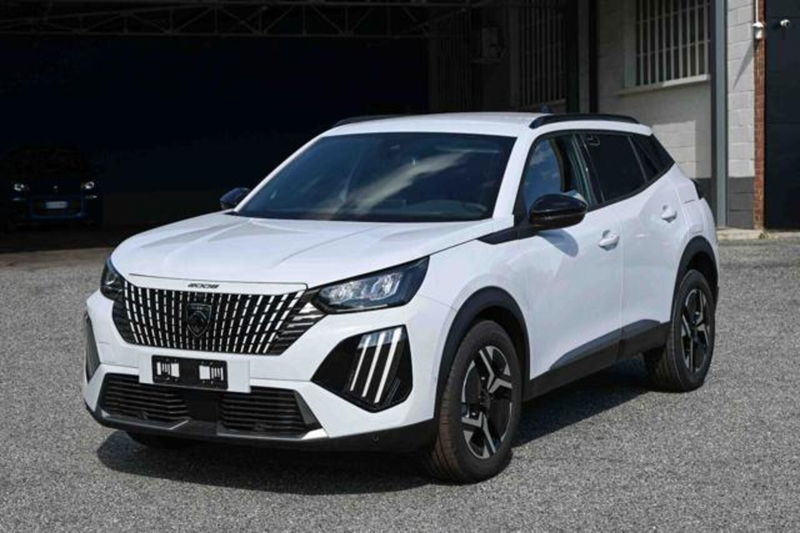 Peugeot 2008 PureTech 100 S&S Allure nuova a Pianezza