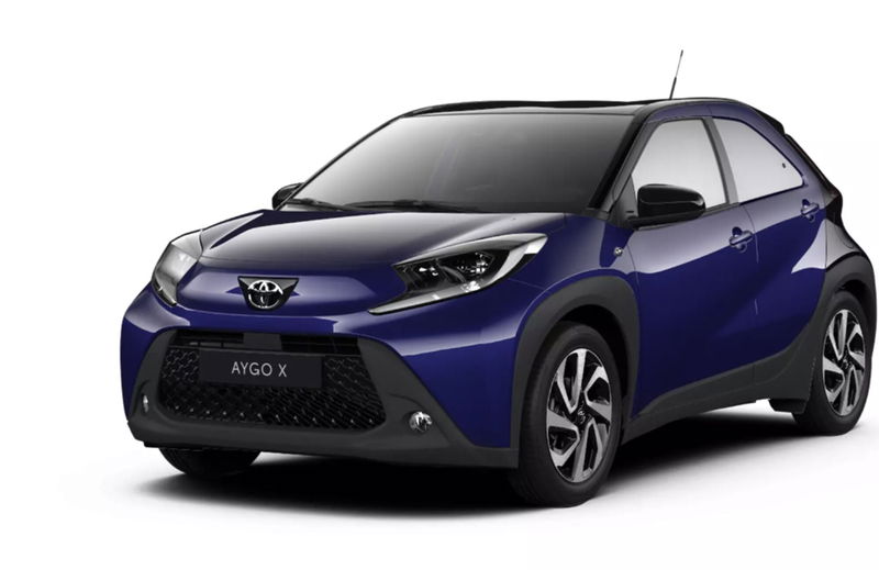 Toyota Aygo X 1.0 VVT-i 72 CV 5p. Undercover S-CVT nuova a Milano