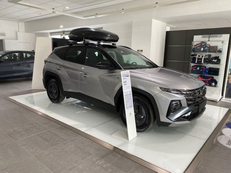 Hyundai Tucson 1.6 t-gdi Business 2wd dct nuova a Paolisi