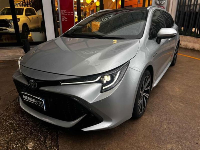 Toyota Corolla Touring Sports 2.0 Hybrid Lounge del 2020 usata a Sassari