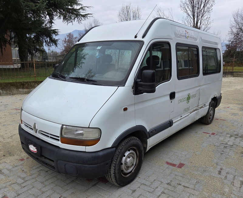 Renault V.I. Master Furgone T33 2.5 diesel PC Minibus 9 p.ti del 2000 usata a Robassomero