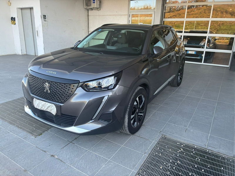 Peugeot 2008 1.2 puretech Active s&s 100cv del 2021 usata a Asti
