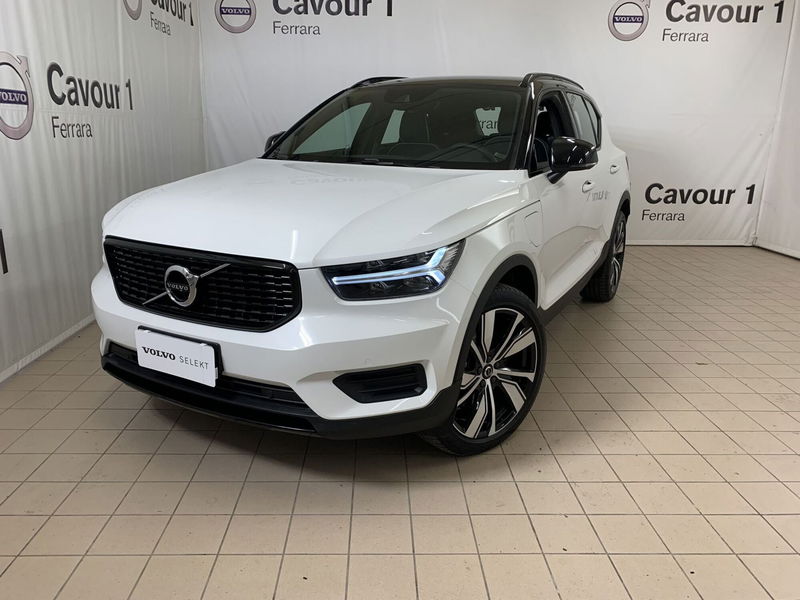 Volvo XC40 T5 Recharge Plug-in Hybrid R-design del 2021 usata a Ferrara