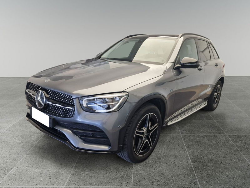 Mercedes-Benz GLC SUV 300 de 4Matic Plug-in hybrid Premium Plus del 2022 usata a Triggiano