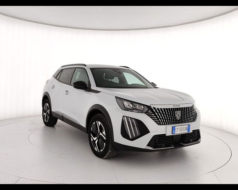 Peugeot 2008 1.2 puretech Allure s&s 130cv eat8 del 2025 usata a Teverola