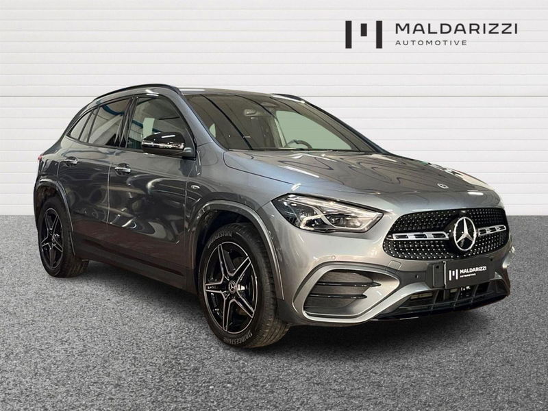 Mercedes-Benz GLA SUV 250 e phev AMG Line Advanced Plus auto del 2025 usata a Lecce