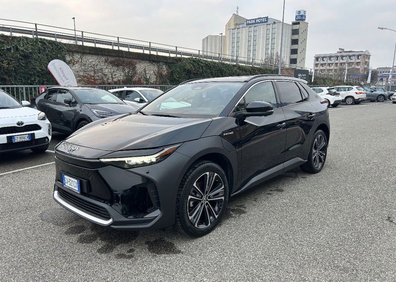 Toyota bZ4X ev Lounge awd-i 218cv del 2024 usata a Piacenza