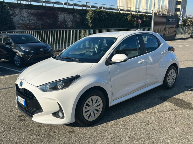 Toyota Yaris 1.5 Hybrid 5 porte Energy del 2023 usata a Melegnano