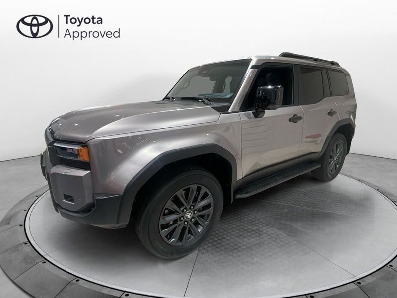 Toyota Land Cruiser 2.8 d-4d Lounge awd auto del 2024 usata a Misterbianco