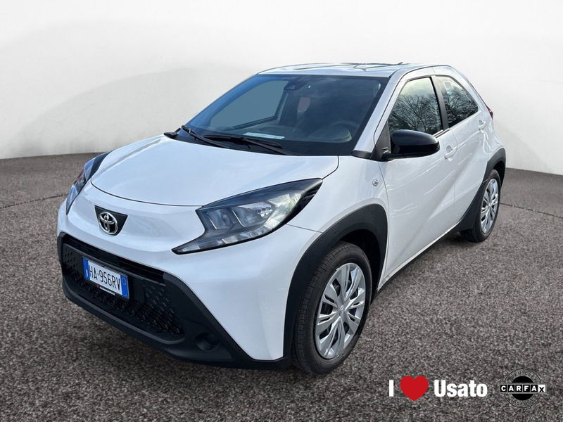 Toyota Aygo X 1.0 Active 72cv nuova a Latina