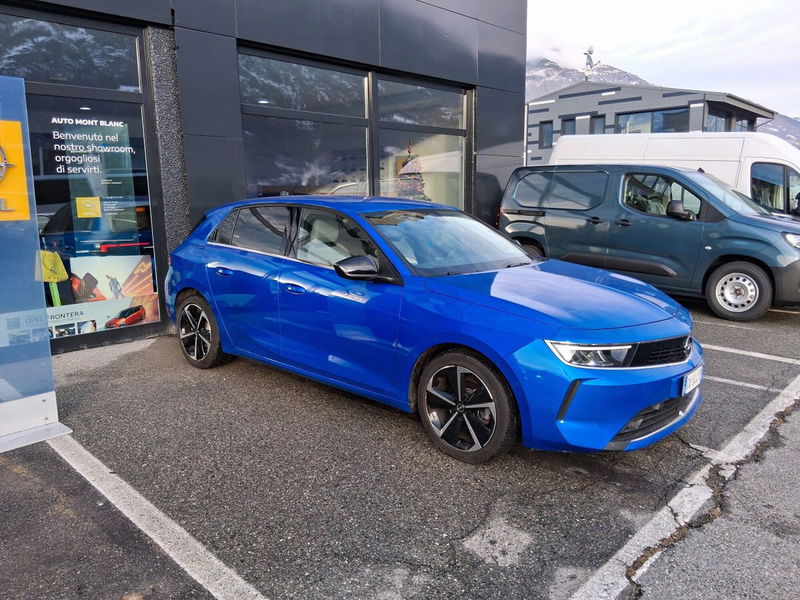 Opel Astra 1.2 Turbo 110 CV Elegance del 2023 usata a Saint-Christophe