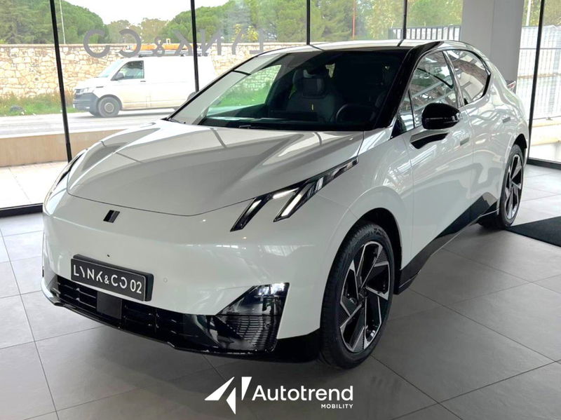 Lynk & Co 02 02 More nuova a Bari