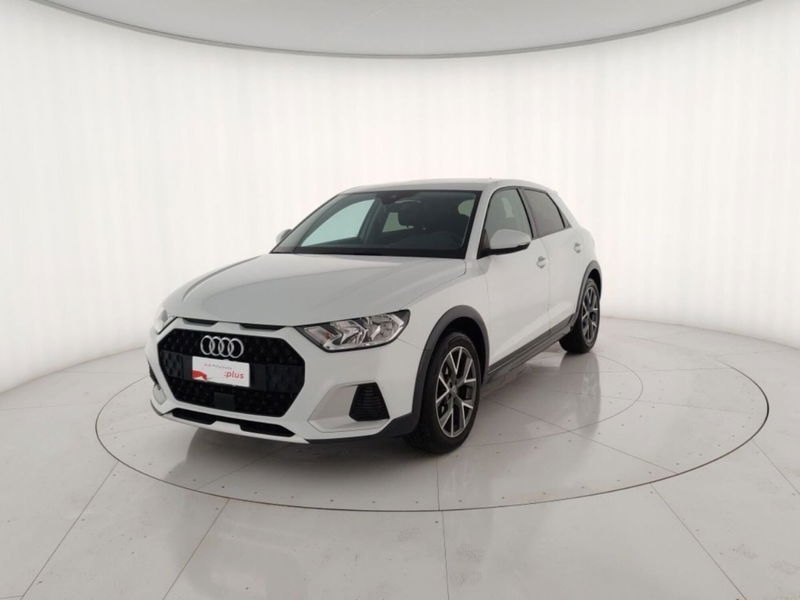Audi A1 citycarver 30 TFSI S tronic del 2020 usata a Massa