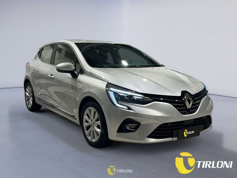 Renault Clio TCe 90 CV 5 porte Intens del 2023 usata a Milano