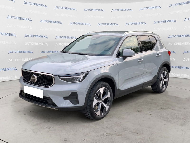 Volvo XC40 B3 automatico Core N1 nuova a Como