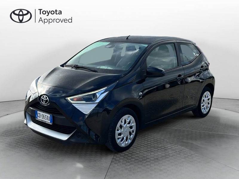 Toyota Aygo Connect 1.0 VVT-i 72 CV 5 porte x-cool del 2021 usata a Ragusa