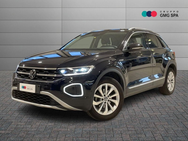 Volkswagen T-Roc 1.0 TSI Style del 2023 usata a Pistoia