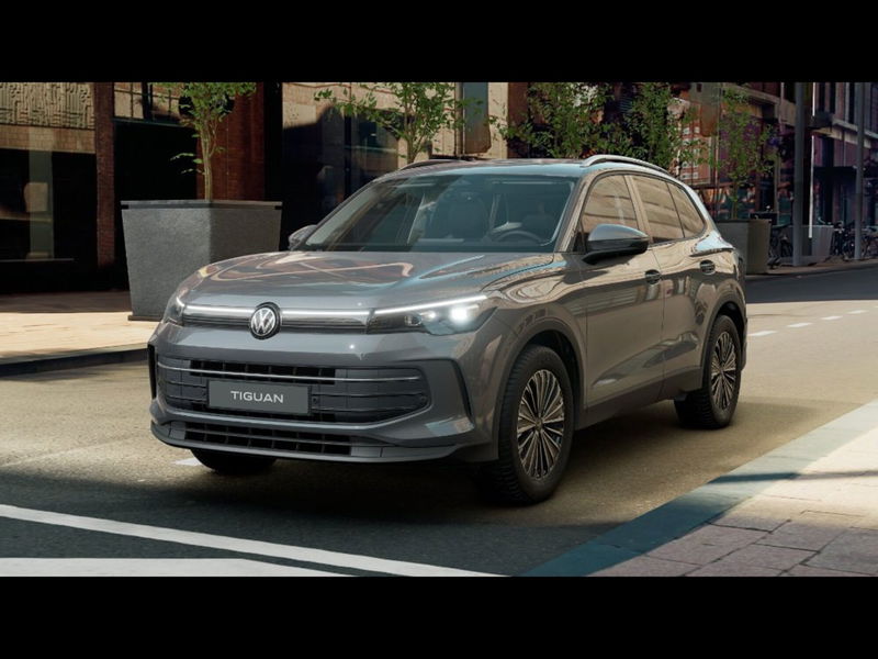 Volkswagen Tiguan 1.5 etsi Life 150cv dsg nuova a Tavarnelle Val di Pesa