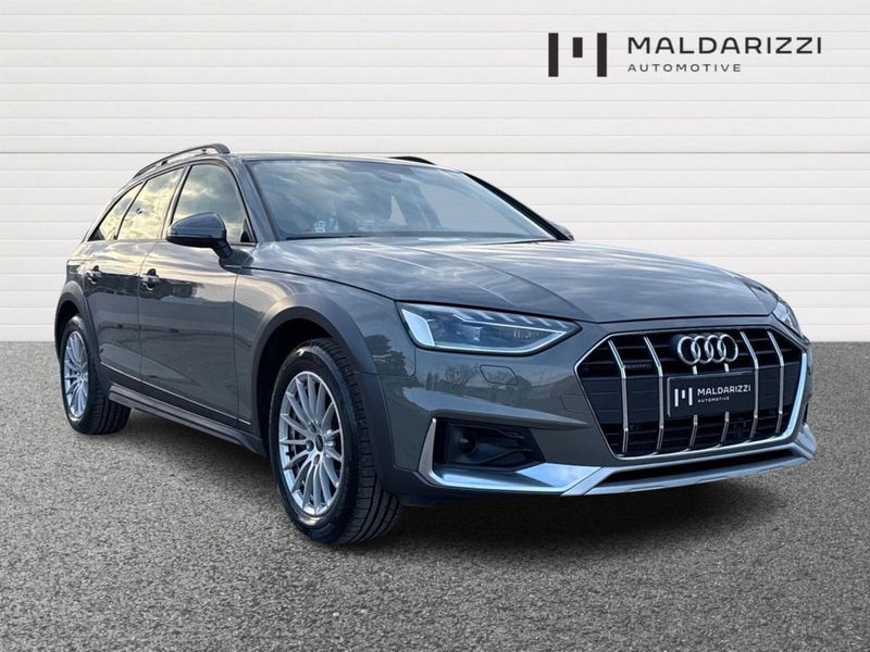 Audi A4 Allroad Allroad 40 2.0 tdi mhev Business Evolution quattro 204cv s-tronic del 2022 usata a Foggia