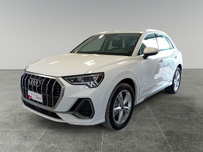 Audi Q3 Sportback 40 2.0 tfsi S line edition quattro s-tronic nuova a Triggiano