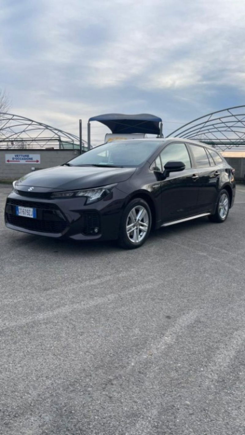 Suzuki Swace 1.8 Hybrid E-CVT 2WD Top del 2024 usata a Novara