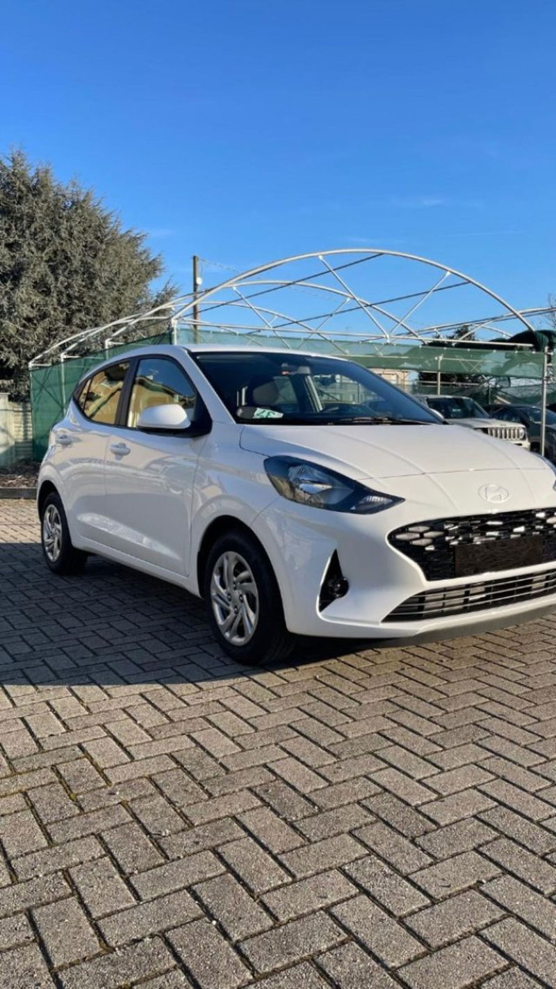 Hyundai i10 1.0 mpi Connectline 63cv nuova a Novara