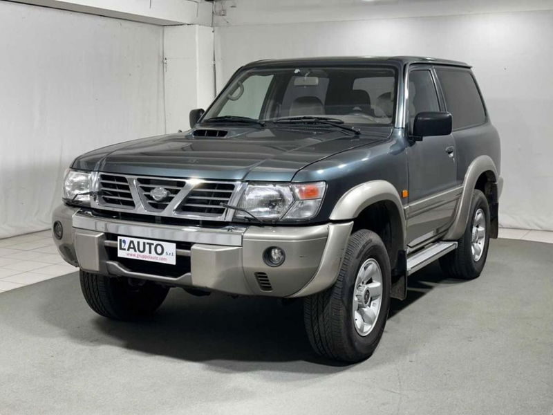 Nissan Patrol GR 3.0 TD Di 3 porte Comfort Hard Top del 2001 usata a Montagna in Valtellina