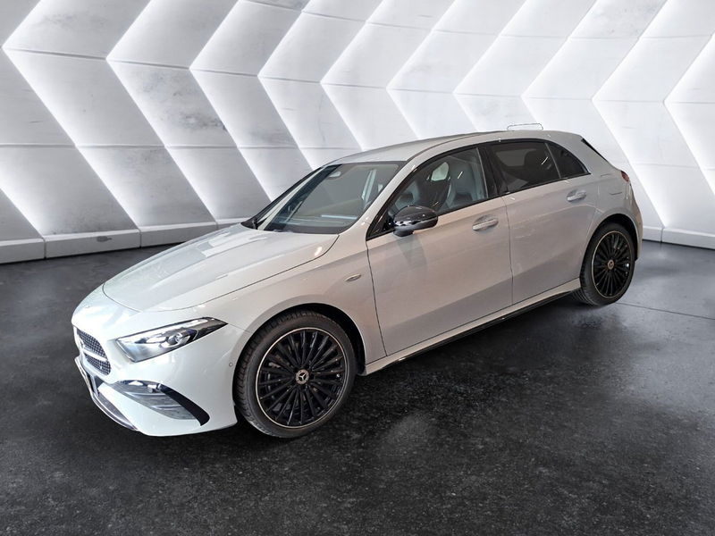 Mercedes-Benz Classe A 250 e phev Alpine Grey Edition auto nuova a Salerno