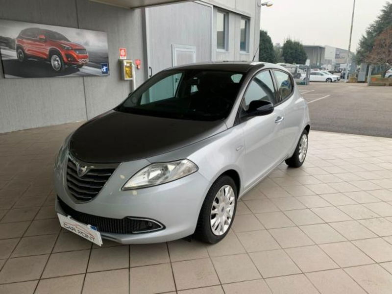 Lancia Ypsilon 0.9 TwinAir 85 CV 5 porte S&S Platinum del 2011 usata a Muggia