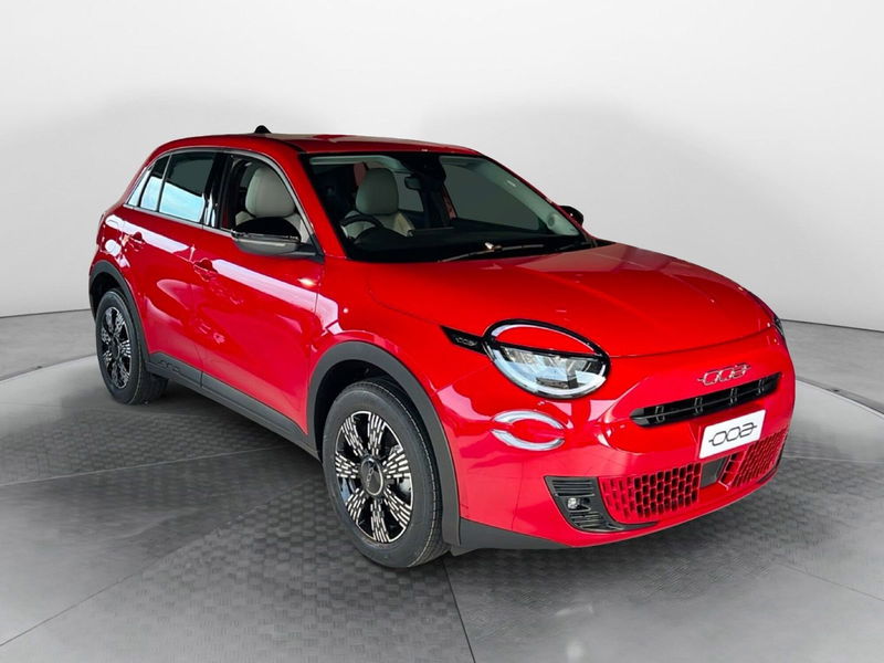 Fiat 600 1.2 hybrid Icon 110cv auto nuova a Ponsacco