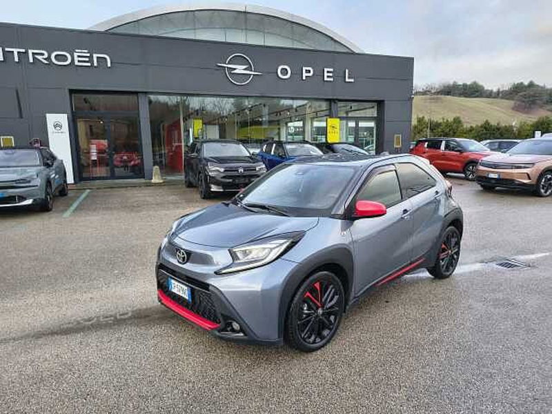 Toyota Aygo X 1.0 VVT-i 72 CV 5p. Undercover S-CVT del 2023 usata a Pesaro