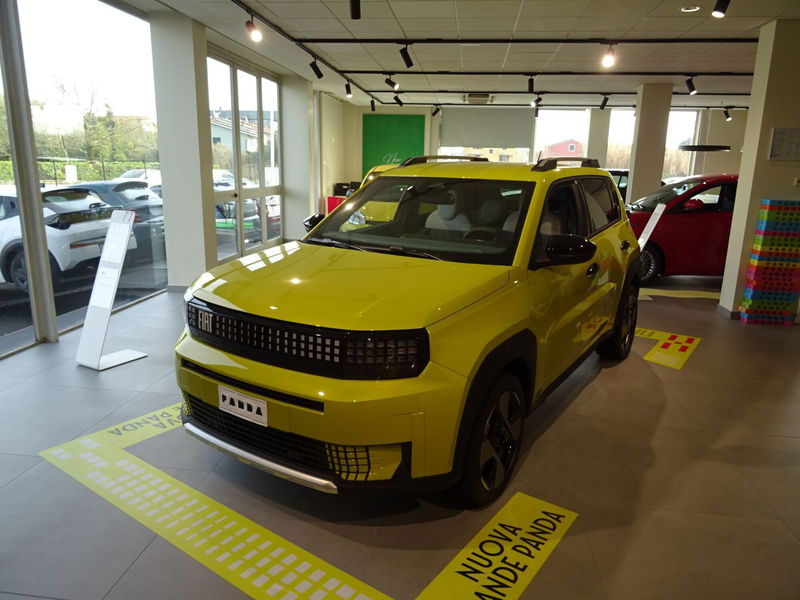 Fiat Grande Panda 44 kWh La Prima nuova a Lucca