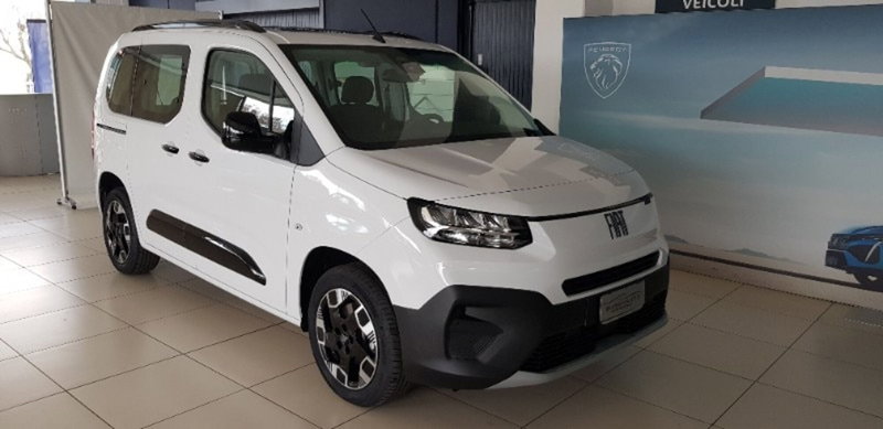 Fiat Doblò Furgone van 1.5 bluehdi 100cv CH1 nuova a Pordenone