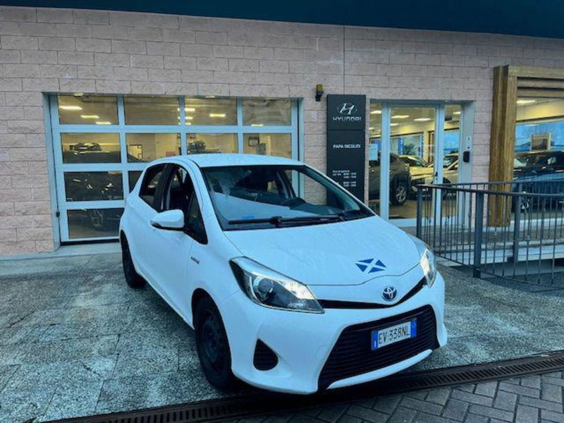 Toyota Yaris Cross 1.5 Hybrid 5p. E-CVT Lounge del 2014 usata a Montecrestese