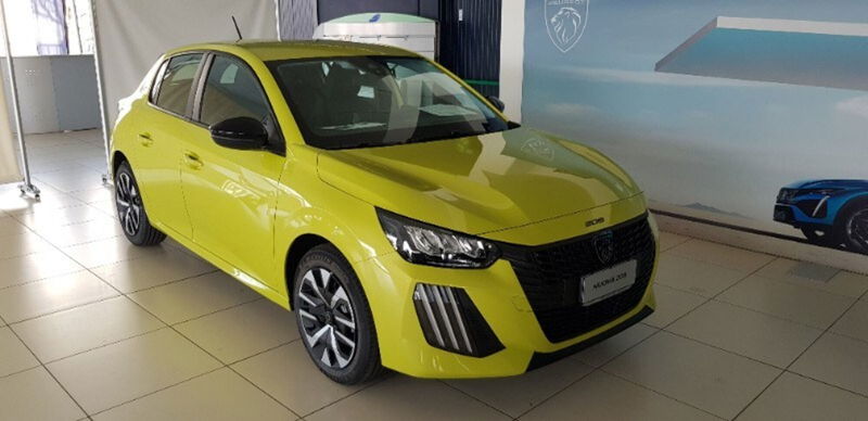 Peugeot 208 PureTech 100 Stop&Start 5 porte GT nuova a Pordenone
