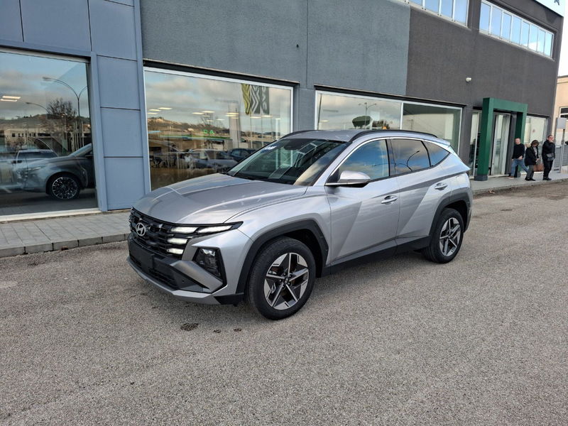 Hyundai Tucson 1.6 phev Business 2wd auto nuova a Ancona