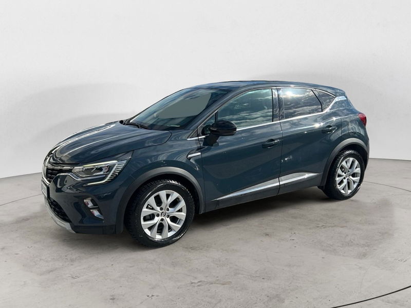 Renault Captur Plug-in Hybrid E-Tech 160 CV Intens del 2022 usata a Ceccano