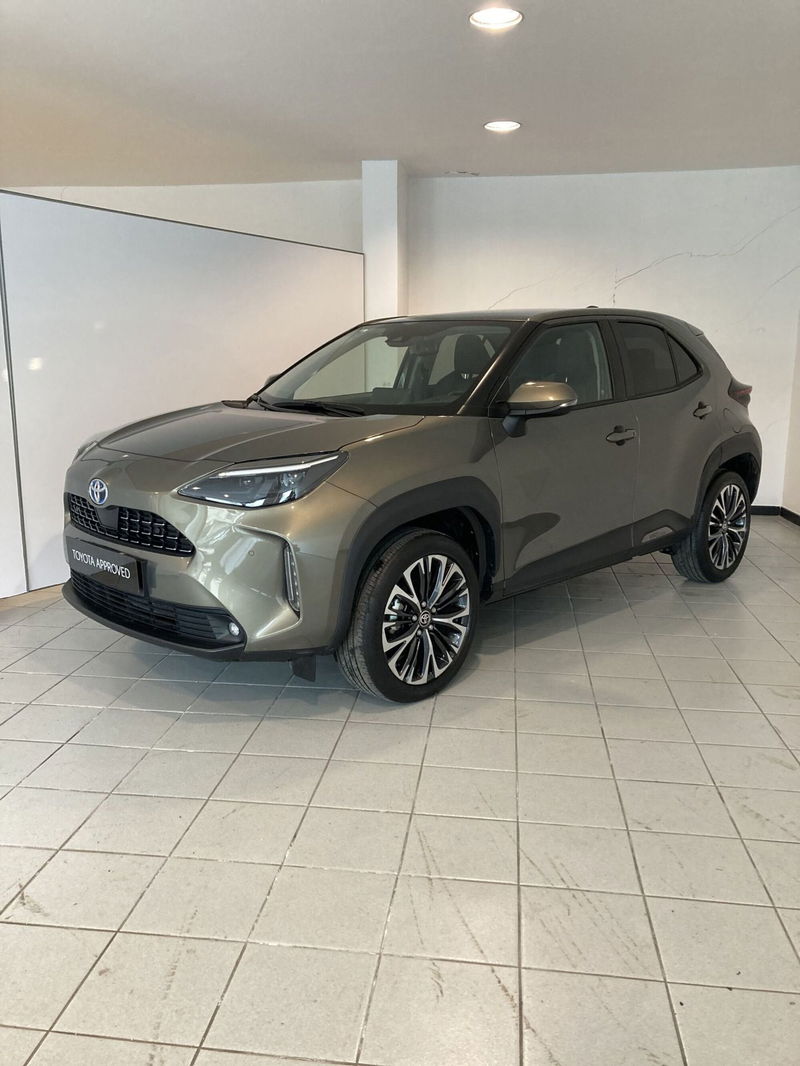 Toyota Yaris Cross 1.5 Hybrid 5p. E-CVT Lounge del 2021 usata a Barletta
