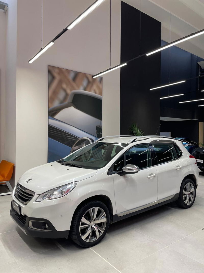 Peugeot 2008 PureTech 130 S&S Allure del 2016 usata a Olbia