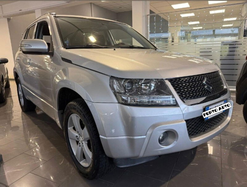 Suzuki Grand Vitara 1.9 DDiS 5 porte Executive del 2009 usata a Barberino Val d'Elsa